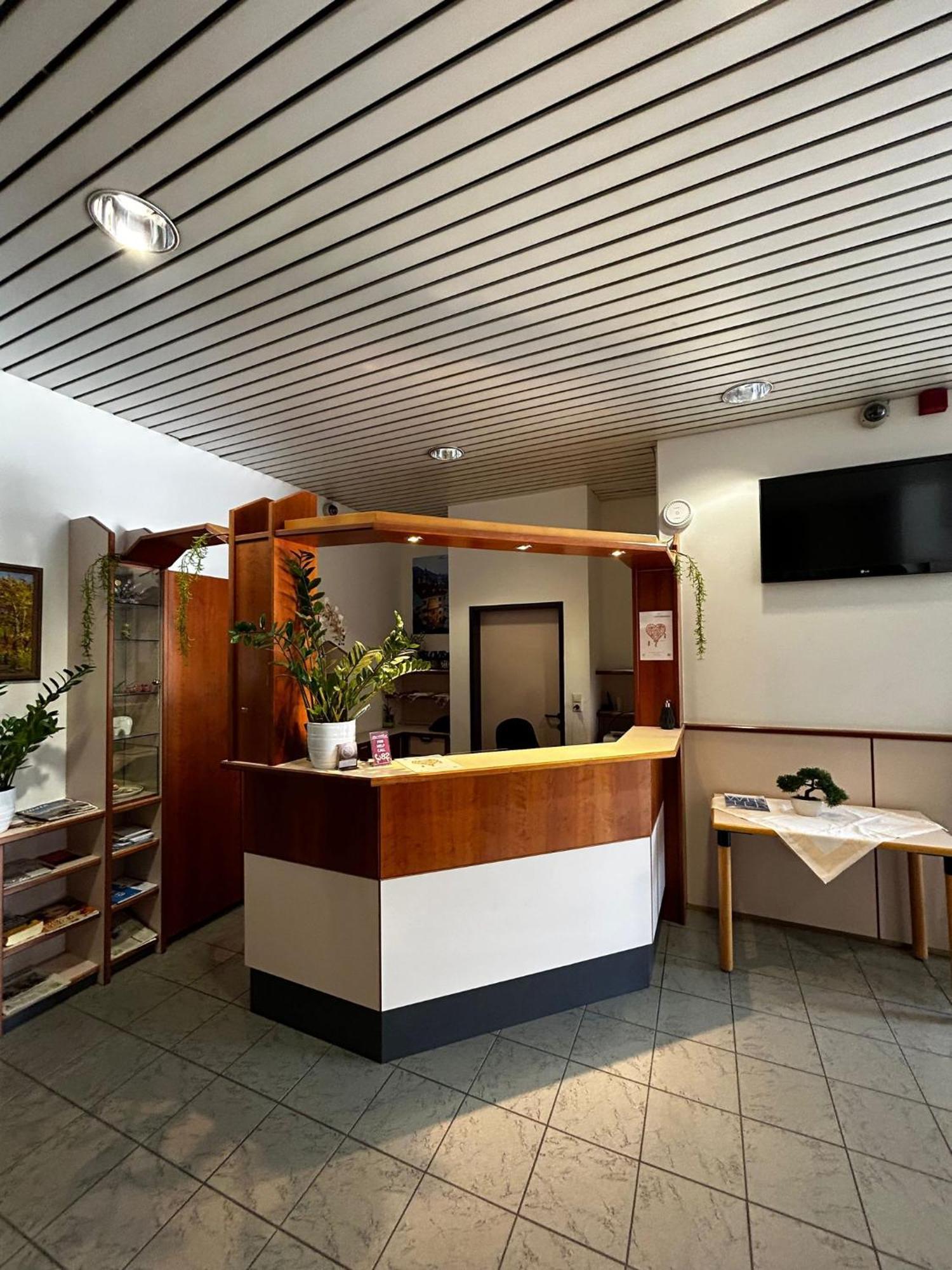 Sommerhotel Karwendel อินส์บรุค ภายนอก รูปภาพ