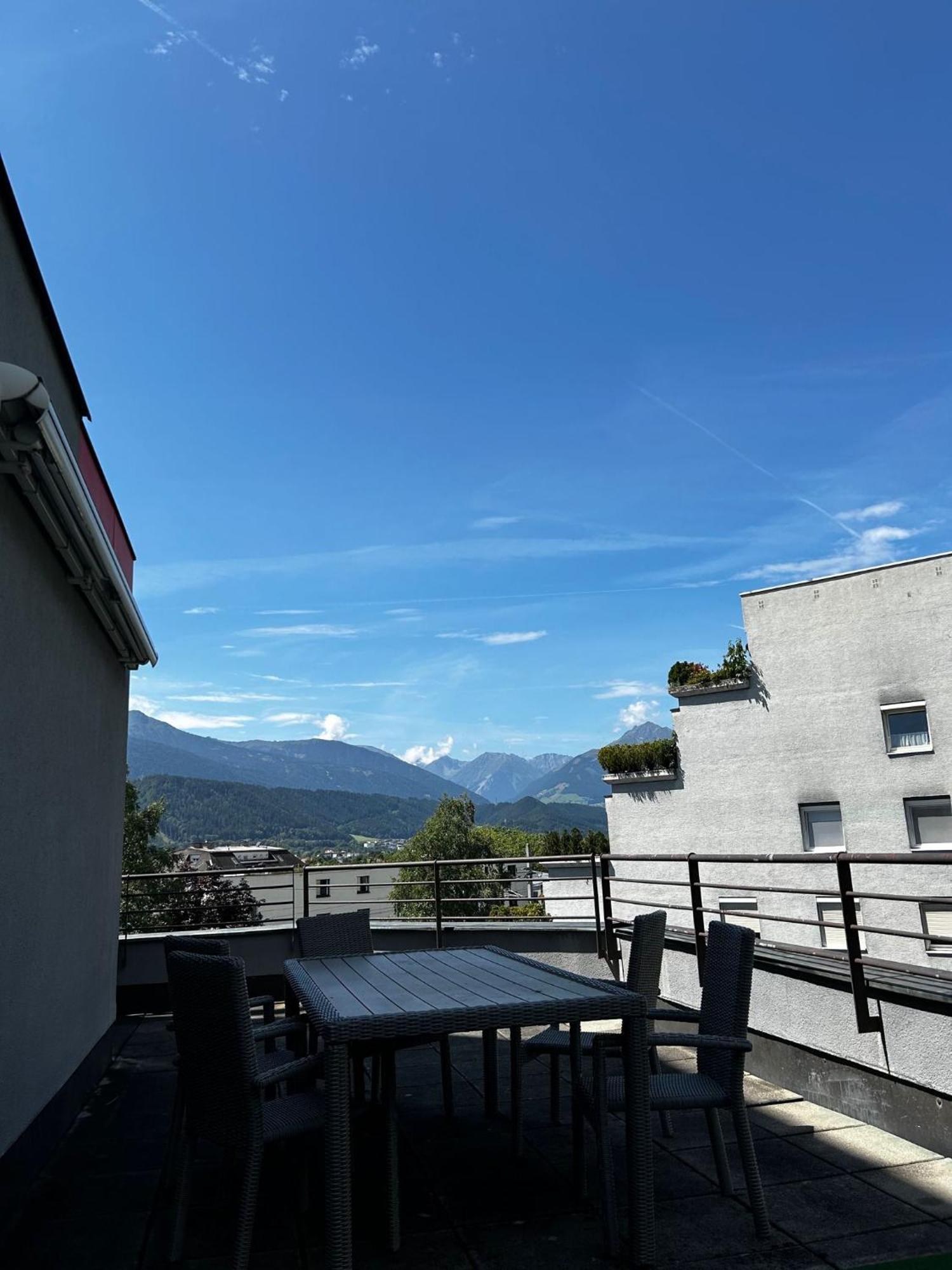 Sommerhotel Karwendel อินส์บรุค ภายนอก รูปภาพ