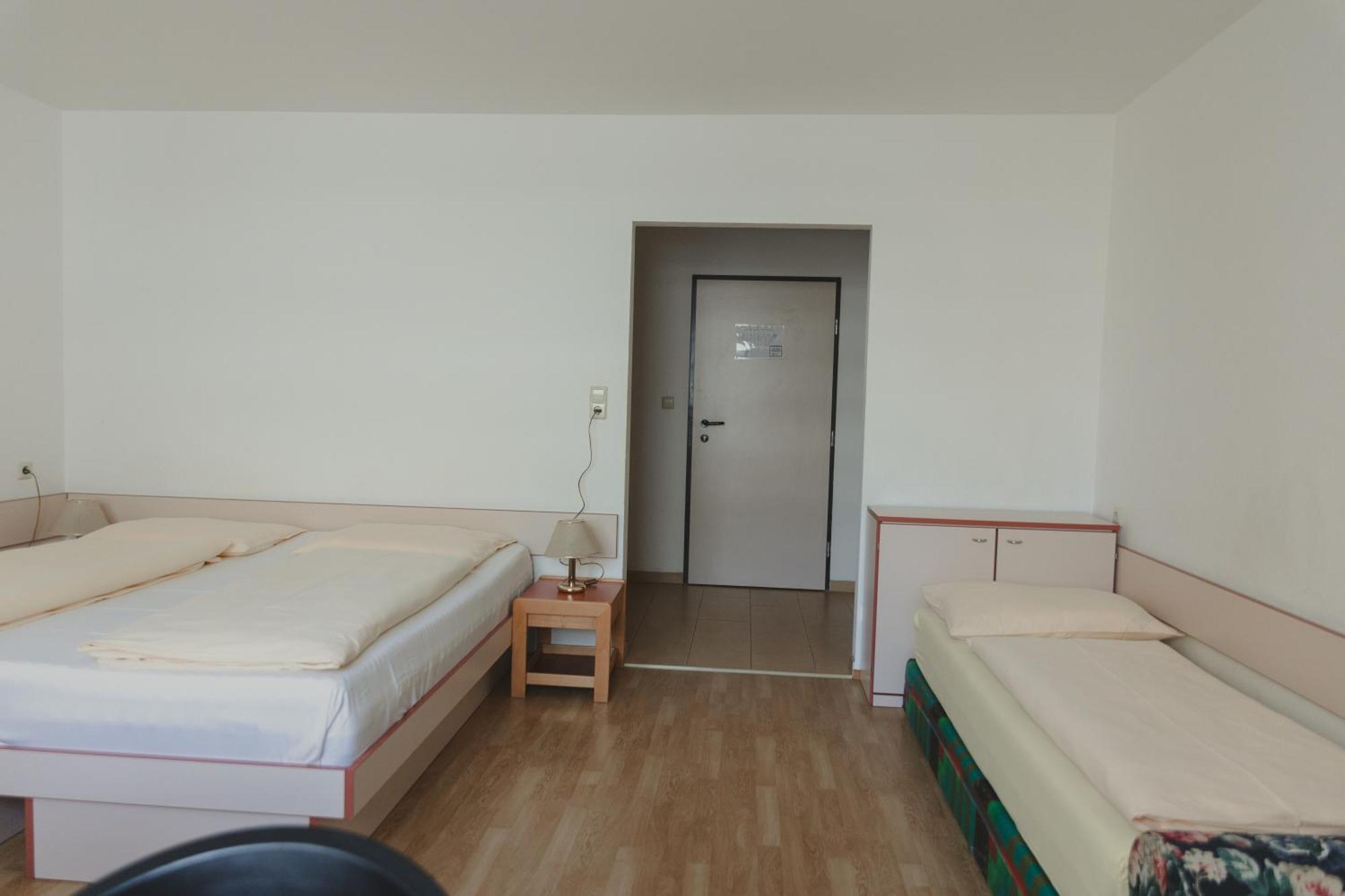 Sommerhotel Karwendel อินส์บรุค ภายนอก รูปภาพ