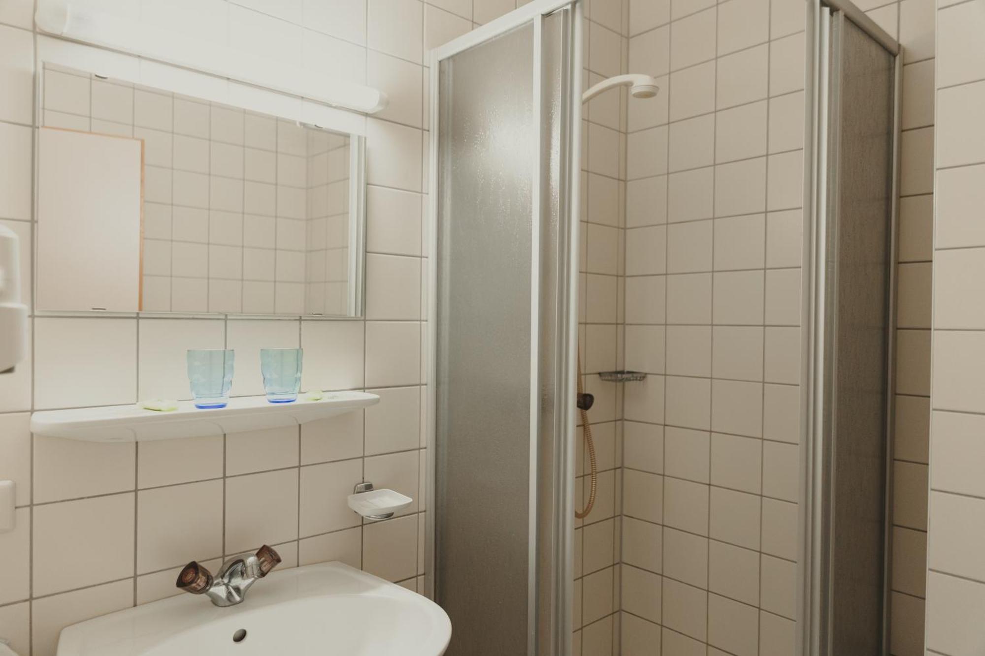 Sommerhotel Karwendel อินส์บรุค ภายนอก รูปภาพ