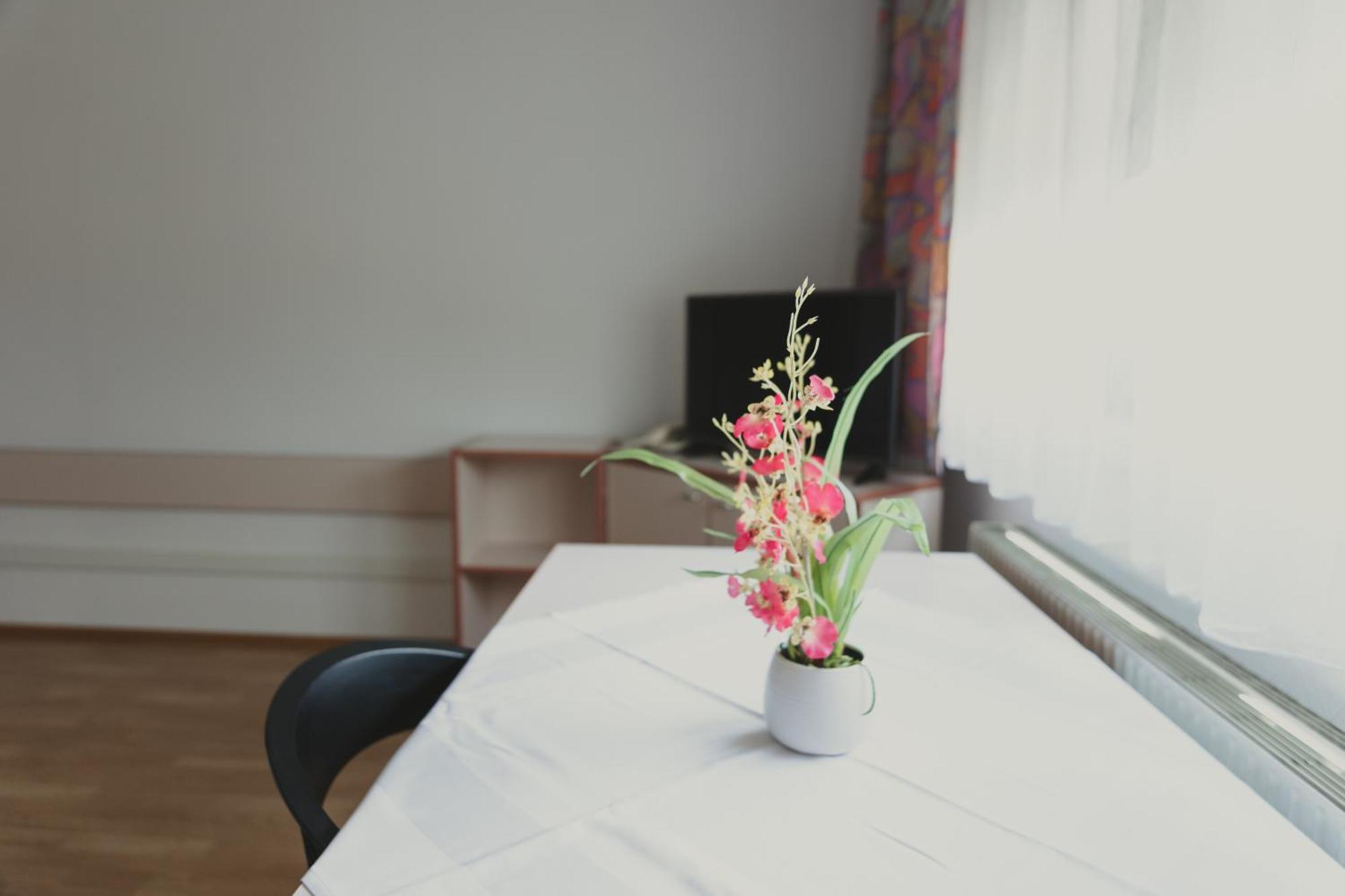 Sommerhotel Karwendel อินส์บรุค ภายนอก รูปภาพ